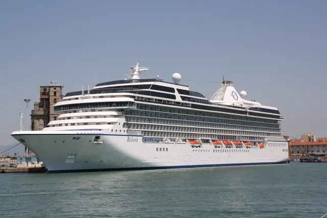 Riviera cruise ship