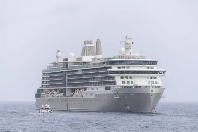 Silver Ray cruise ship