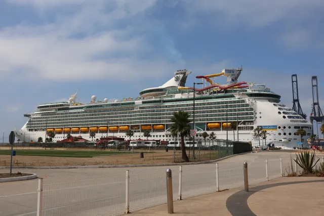 Navigator of the Seas cruise ship