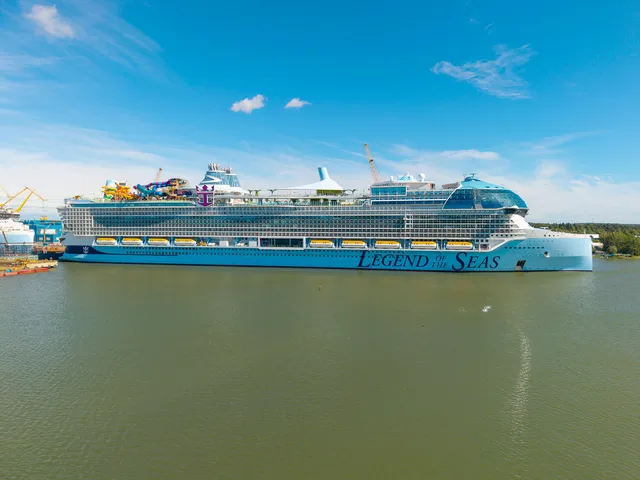 Legend of the Seas cruise ship