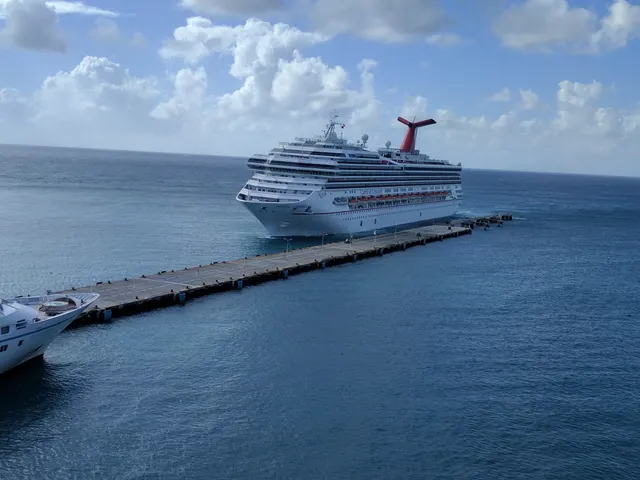 Carnival Conquest cruise ship