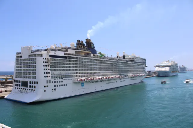 Norwegian Epic cruise ship