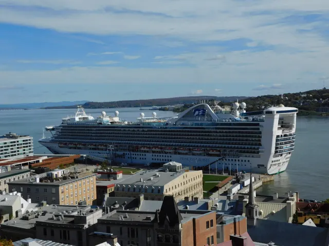 Caribbean Princess cruise ship